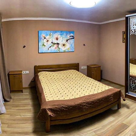 Вилла Під лісом у гіда Яремча Экстерьер фото